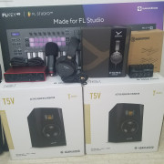 Adam Audio T5V, Focusrite Scarlett 2i2 Studio 4th G · Alicante · 670 €