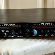 Urei LA-22 2-Channel Compressor / Limiter / Expander 1980 - 1990 · Burgos · 950 €