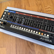Roland JU-06A