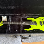 Guitarra Solar A2.7n 7 cuerdas Amarillo Neón · Madrid · 690 €