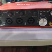 Focusrite Scarlett 18i8 2nd Gen – Interfaz de audio USB – Buen estado · Córdoba · 190 €