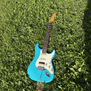 Fender Stratocaster American Pro II HSS Miami Blue · Bizkaia · 1490 €