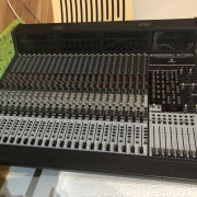 Mesa Behringer SX 4882 (leer bien el anuncio) · Barcelona · 100 €