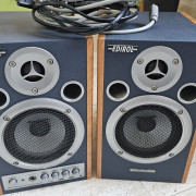 Monitores de Estudio Edirol MA-15D (Roland) — Altavoces Estéreo Activos