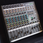 MACKIE ProFX12 V2 mixer · Alicante · 200 €