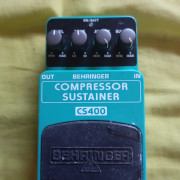 pedal behringer compressor sustainer cs400 · Valladolid · 18 €