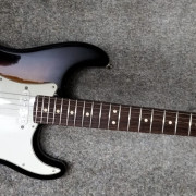 Fender Stratocaster Roland Ready con pastilla midi GK incorporada + Sintetizador Roland GR-55 · A Coruña · 950 €