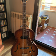 Godin 5th Avenue Kingpin P90 (Made in Canada) · Barcelona · 670 €