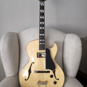 EASTMAN AR-175CE · SC Tenerife · 1350 €