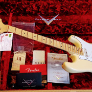Fender Custom Shop Yngwie Malmsteen · Sevilla · 6400 €