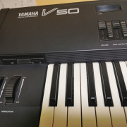 Vendo sintetizador Yamaha V50 · Madrid · 200 €