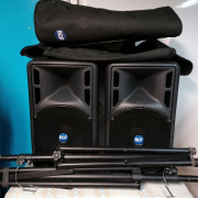 Altavoces activos RCF Art Series 325A + tripodes + fundas · Madrid · 1090 €