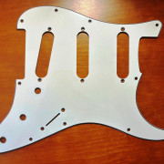 Golpeador Stratocaster S/S/S 3-ply blanco · Barcelona · 15 €
