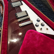 Gibson Flying V Cherry 2018 · Madrid · 1400 €
