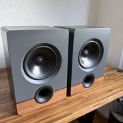 Monitores de estudio activos Output Frontier · Madrid · 1200 €
