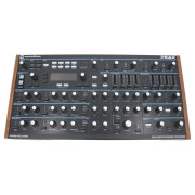 Vendo Novation Peak · Albacete · 990 €