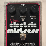 Electro-Harmonix Stereo Electric Mistress Flanger · Barcelona · 100 €