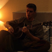 ¿Pensando en aprender guitarra este año? · Madrid