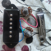 REBAJADO Pastilla, electrónica y puente para SG/Les Paul Junior · Murcia · 26 €