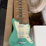 Squier Paranormal Baritone Jazzmaster
