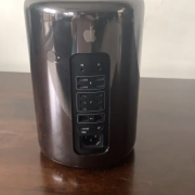 Apple Mac Pro 6.1 Año 2018 3.9 GHz Para Reparar! · Madrid · 450 €
