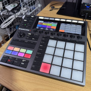 Native Instruments Maschine Plus