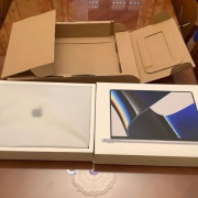 MacBook Pro 16" M1 Max 32GB RAM 2TB SSD 2022 · Zamora · 1699 €