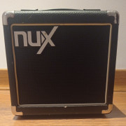 Amplificador guitarra eléctrica Nux efectos · Cuenca · 60 €