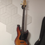Bajo Marcus Miller V3 · Murcia · 270 €