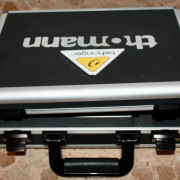 Maletín rígido Thomann (uso libre ó a medida para Behringer Xenyx 1202)