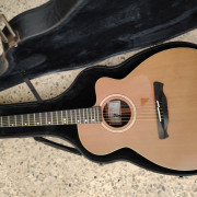 Alhambra A3 CW E5 Cedro con estuche original · Madrid · 850 €