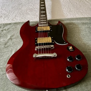 Fenix Young Chang SG Red Devil · Madrid · 190 €