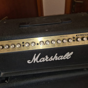 Cabezal Marshall VS100 + pantalla 1960A · Madrid · 450 €