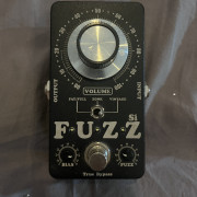 King Tone Guitar MiniFuzz Si x JHS Colourbox V2 · Cádiz · 240 €