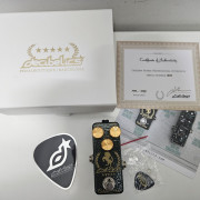 Decibelics Golden Horse