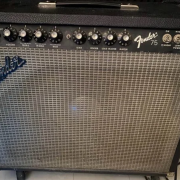 GRAN OPORTUNIDAD - Amplificador Fender modelo 75, original de 1980 + JBL K120 · Madrid · 590 €