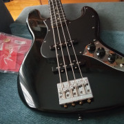 Fender Jazz Bass Player Limited Edition Eb. C/ Lindy Fralin + estuche. · Pontevedra · 630 €
