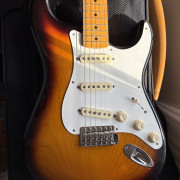 Fender Stratocaster American Vintage 57 reissue 2011 · A Coruña · 1700 €