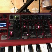 Se Vende Varios - 1) Nord Electro 6D-73 - 2) Casio CDP-100 Piano 88 - 3) Estuche Gator para teclados 76 · Madrid · 1480 €