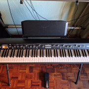 Piano Korg SV-1 de 88 teclas + Soporte + Funda · Palencia · 1200 €