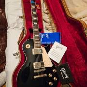 Gibson les paul classic ebony · Murcia · 1850 €