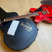 Gibson Memphis ES-335 Dot 2007 Gloss Figured Cherry · Pontevedra · 2850 €