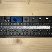 Teenage Engineering OP-XY Portable Synthesizer · Barcelona · 1600 €