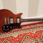 Gibson Melody Maker DC 1975