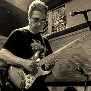 Guitarrista busca banda de rock, hard-rock, blues-rock · Gipuzkoa
