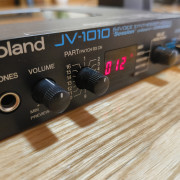 Roland JV-1010