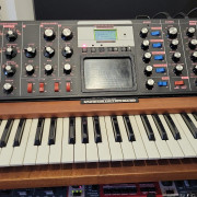 Moog Voyager con Flight Case da Thomann · Barcelona · 2200 €