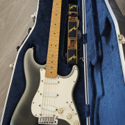 Fender Stratocaster Plus USA (1990) - Acabado Black Pearl Burst + Estuche · Madrid · 1500 €