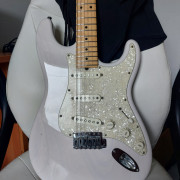 Suhr Custom,Modelo Classic SSS