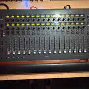 Avid S3 EuCon 16 faders + mueble Mixingtable · Madrid · 2400 €